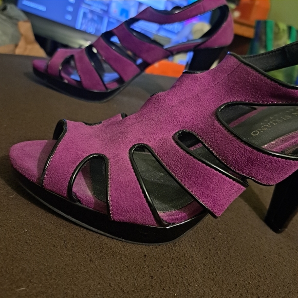 Christian Siriano Heeled Shoes - Picture 4 of 14